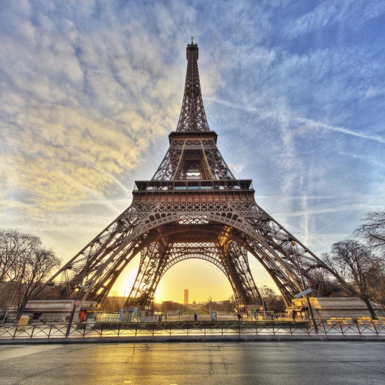 Apartmán Eiffel Tower Champs De Mars Paříž Exteriér fotografie