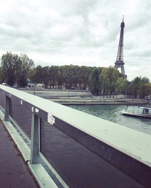 Apartmán Eiffel Tower Champs De Mars Paříž Exteriér fotografie